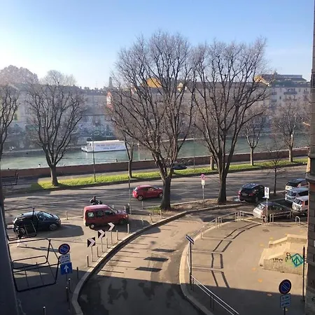 Guesthost - Darsena & Navigli Cosy Flat *