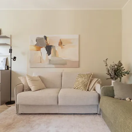 Daire Guesthost - Darsena & Navigli Cosy Flat Milano